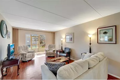 649 Tamiami Trail S #107, Venice, FL 34285 - Photo 7