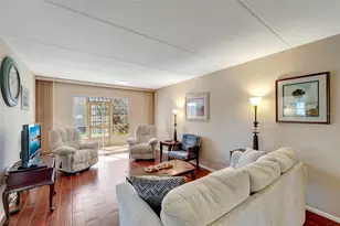 649 Tamiami Trail S, Venice, FL 34285 - Photo 11