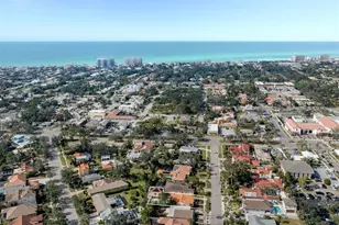 321 Pedro St, Venice, FL 34285 - Photo 35