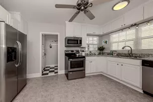 321 Pedro St, Venice, FL 34285 - Photo 21