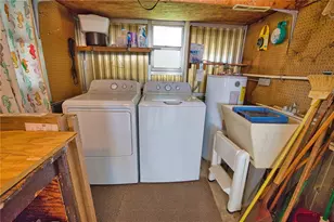 236 N Fiji Cir, Englewood, FL 34223 - Photo 27