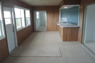 328 Shamrock Blvd, Venice, FL 34293 - Photo 5