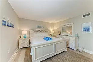 5125 Gulf of Mexico Dr, Longboat Key, FL 34228 - Photo 21