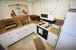 320 Base Ave E, Venice, FL 34285 - Photo 11