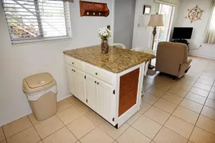 320 Base Ave E, Venice, FL 34285 - Photo 13