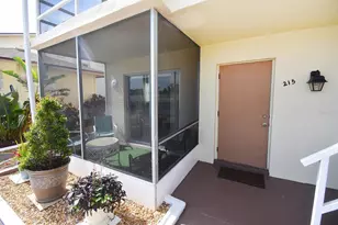 320 Base Ave E, Venice, FL 34285 - Photo 9