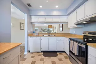 758 Bird Bay Dr W, Venice, FL 34285 - Photo 3