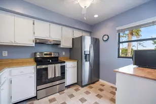 758 Bird Bay Dr W, Venice, FL 34285 - Photo 3