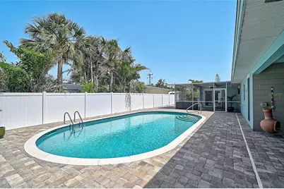 1099 Nokomis Avenue S, Venice, FL 34285 - Photo 43