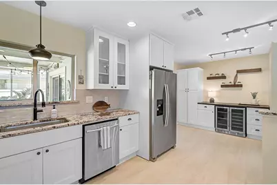 1099 Nokomis Avenue S, Venice, FL 34285 - Photo 13