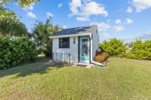 11 1st St E, Nokomis, FL 34275 - Photo 37