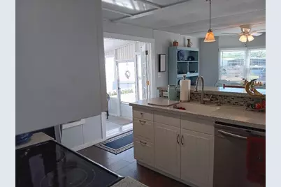 858 S Green Circle, Venice, FL 34285 - Photo 13