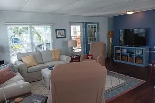 858 S Green Cir, Venice, FL 34285 - Photo 5