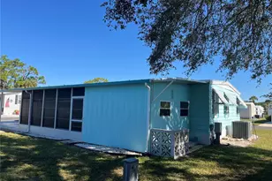 518 Cervina Dr N, Venice, FL 34285 - Photo 5