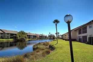 365 3 Lakes Ln, Venice, FL 34285 - Photo 3
