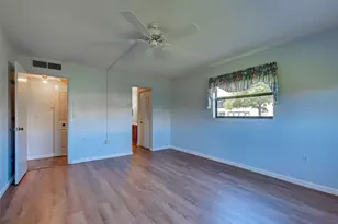 365 3 Lakes Ln, Venice, FL 34285 - Photo 23