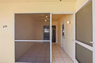 409 Manatee Ct, Venice, FL 34285 - Photo 9