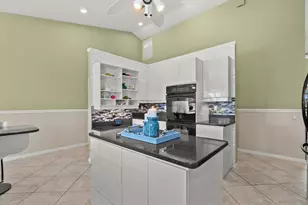 1424 Gleneagles Dr, Venice, FL 34292 - Photo 19