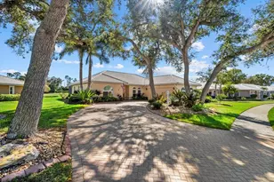 1424 Gleneagles Dr, Venice, FL 34292 - Photo 3