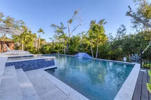 709 Eagle Point Dr, Venice, FL 34285 - Photo 45
