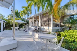 709 Eagle Point Dr, Venice, FL 34285 - Photo 51