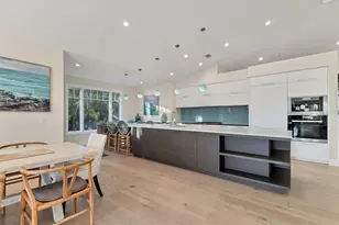 709 Eagle Point Dr, Venice, FL 34285 - Photo 13