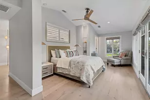 709 Eagle Point Dr, Venice, FL 34285 - Photo 35