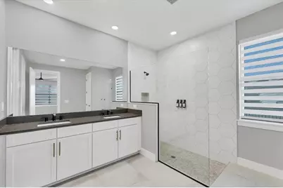 12717 Morning Mist Place, Venice, FL 34293 - Photo 21