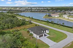 8045 Bosco Rd, Port Charlotte, FL 33981 - Photo 7