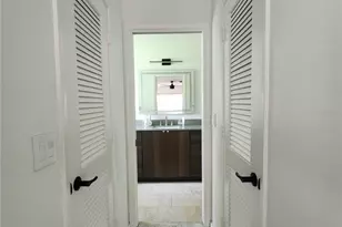 900 Crestwood Rd, Englewood, FL 34223 - Photo 25