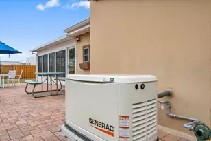 720 Myrtle Ave, Venice, FL 34285 - Photo 33