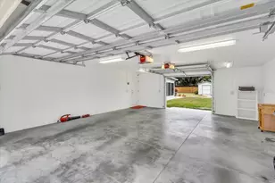 720 Myrtle Ave, Venice, FL 34285 - Photo 29
