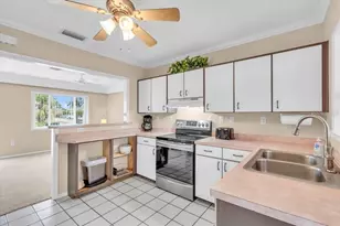 724 Myrtle Ave, Venice, FL 34285 - Photo 9