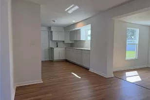 249 Mt Vernon Dr, Venice, FL 34293 - Photo 7