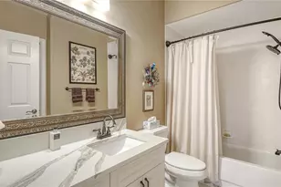 302 Lansbrook Dr, Venice, FL 34292 - Photo 33