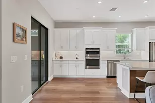 10238 Morning Mist Ln, Sarasota, FL 34241 - Photo 11