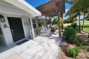 42 E Wentworth St, Englewood, FL 34223 - Photo 5