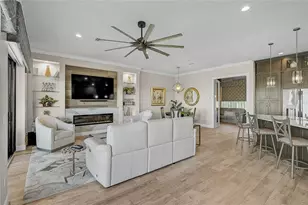 205 E Venice Ave, Venice, FL 34285 - Photo 17