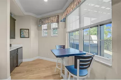 205 E Venice Avenue, Venice, FL 34285 - Photo 9