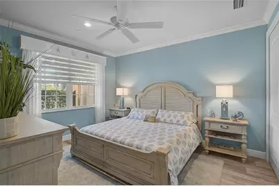 205 E Venice Avenue, Venice, FL 34285 - Photo 11