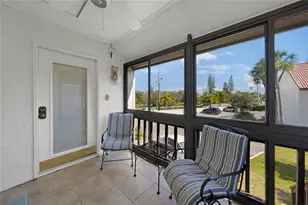 1636 Stickney Point Rd, Sarasota, FL 34231 - Photo 23