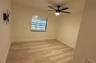 1211 Capri Isles Blvd, Venice, FL 34292 - Photo 13