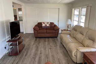 824 Cervina Dr, Venice, FL 34285 - Photo 15