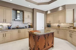 2050 Benjamin Franklin Dr, Sarasota, FL 34236 - Photo 13