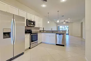 19157 Serafina St, Venice, FL 34293 - Photo 17