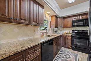 615 Sugarwood Dr, Venice, FL 34292 - Photo 13