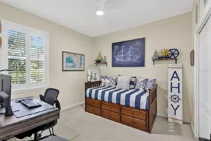 5012 Lakehurst Ct, Palmetto, FL 34221 - Photo 9