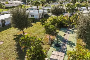 1523 Lakeside Dr, Venice, FL 34293 - Photo 23