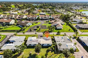 1523 Lakeside Dr, Venice, FL 34293 - Photo 21