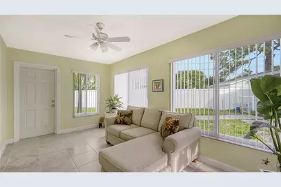 1560 Poinciana Road, Venice, FL 34293 - Photo 15